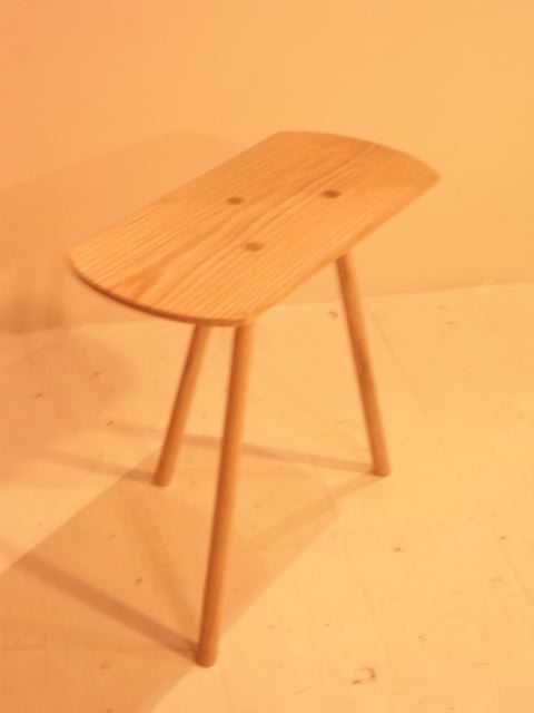 standard%20stool2.jpg